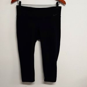 NIKE DRY FIT POWER TRAIN 3/4 PANT SIZE L